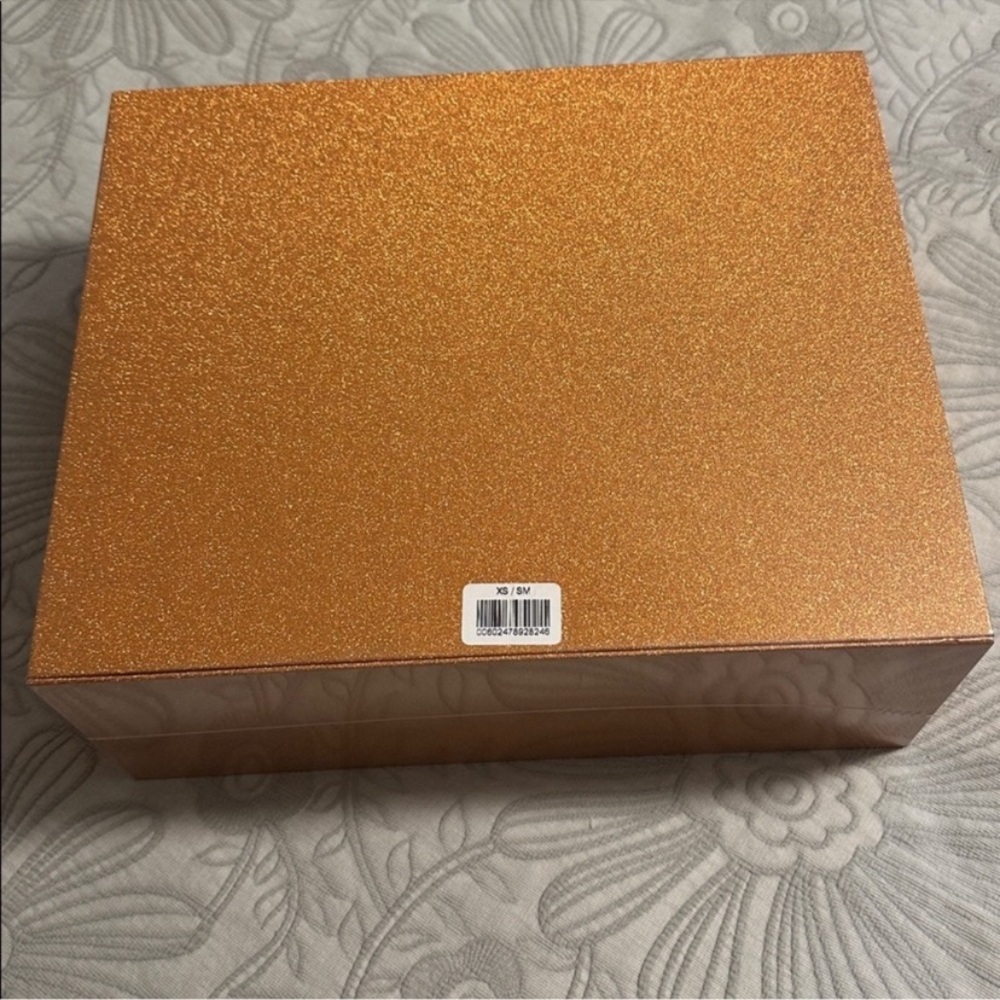Taylor Swift Life of a Showgirl orange cardigan box set  s/xs NIB - Picture 8 of 9